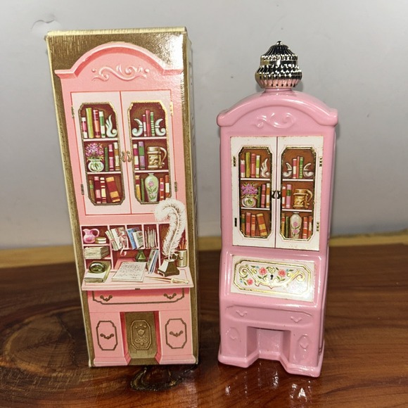 Vtg AVON Secretaire Charisma Foaming Bath Oil Decanter 5 oz Full Collectable - Picture 1 of 6